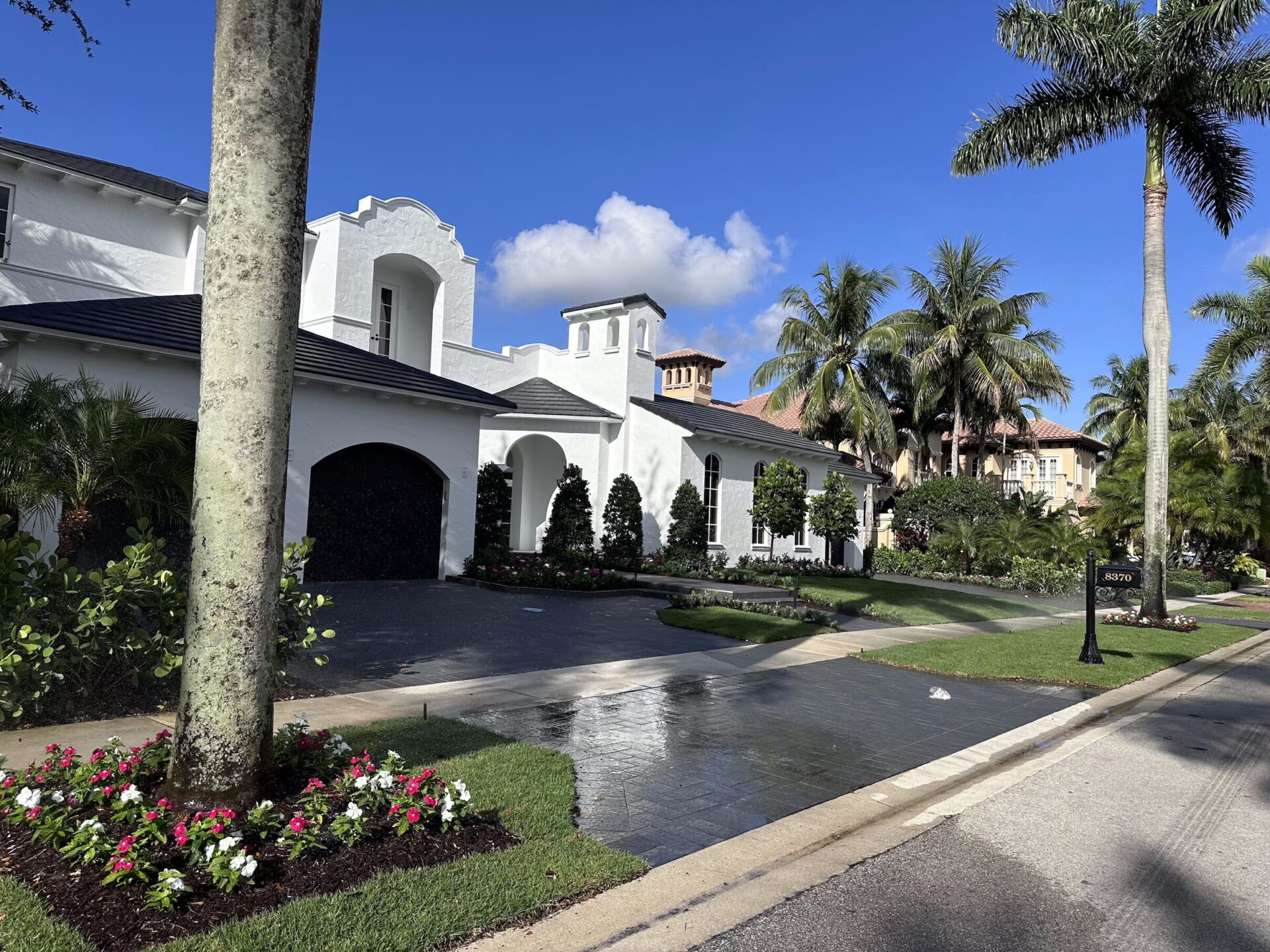 Tree Maid Tree Service professional tree care work in Palm Beach County, FL